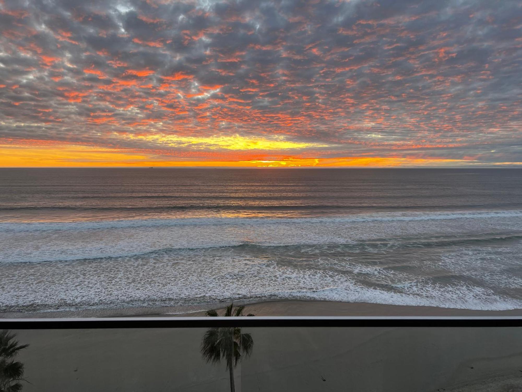 Ocean View Luxury Condo Oceanfront And Pool San Diego Exterior photo